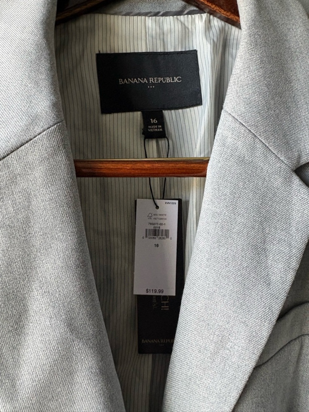 Banana Republic Light Gray Single-Button Blazer - Picture 4 of 11